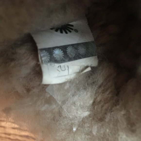 UGG SLIPPERS WOMENS 5 LEOPARD CALF HAIR LEATHER SCUFFETTE SLIP ON MULES HYGGE - Picture 16 of 16